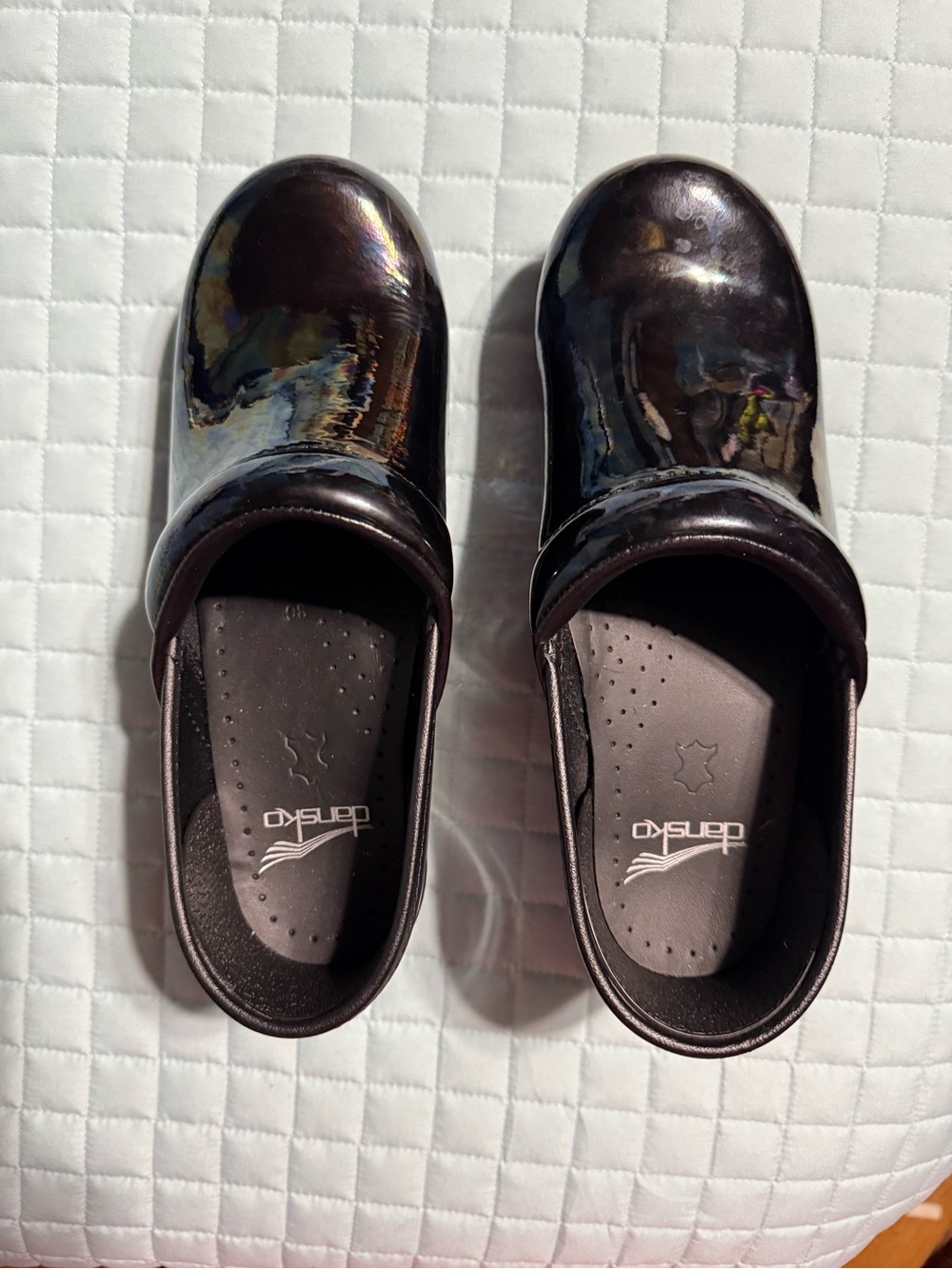 NWOT/Box Dansko Professional Oil Slick Black Patent Clogs SZ 36EU/5.5-6US